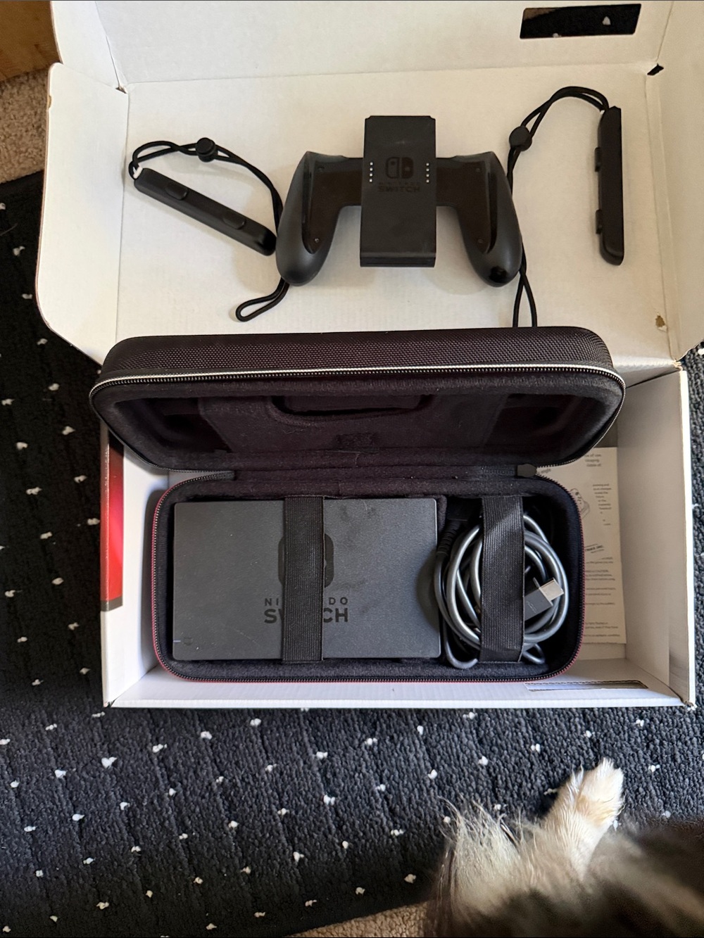Nintendo Switch Bundle - Picture 6 of 7